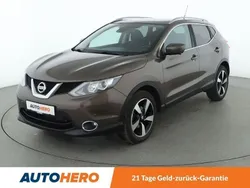 Braun Gebraucht 2015 Nissan Qashqai 360º SUV | 14.170 € (Etwas zu teuer)