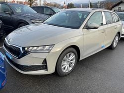 Graphite grau metallic Neu 2025 Skoda Octavia Selection Kombi | 35.445 € (Guter Preis)