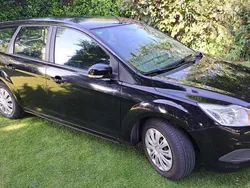 Schwarz Gebraucht 2009 Ford Focus Kombi | 1.600 € (Superpreis)