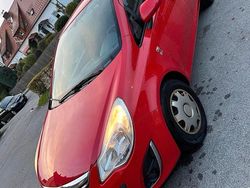Rot Gebraucht 2012 Opel Corsa Kleinwagen | 4.700 € (Etwas zu teuer)