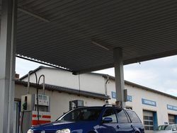 Blau Gebraucht 2000 VW Golf IV Highline Kombi | 4.000 € (Teuer)