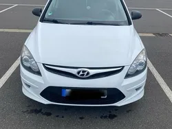 Weiß Gebraucht 2010 Hyundai i30 Kleinwagen | 2.000 € (Guter Preis)