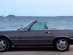 Grau Gebraucht 1986 Mercedes SL300 Cabrio | 35.000 €