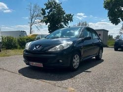 Grau Gebraucht 2010 Peugeot 206 Limousine | 1.990 € (Fairer Preis)