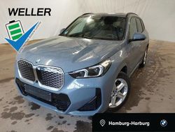 Grau Gebraucht 2024 BMW iX1 M Sport SUV | 45.950 € (Fairer Preis)