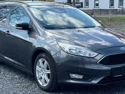 Grau Gebraucht 2016 Ford Focus Business Edition Kombi | 6.900 € (Fairer Preis)