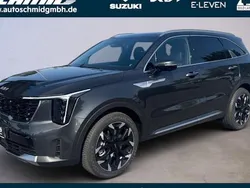 Grau Neu 2025 Kia Sorento Platinum SUV | 61.990 € (Etwas zu teuer)
