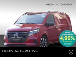 Rot Gebraucht 2024 Mercedes Vito Van / Kleinbus | 43.423 €