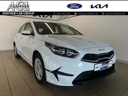 Weiss Neu 2024 Kia Ceed Vision Limousine | 22.990 € (Fairer Preis)