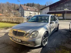 Beige Gebraucht 2004 Mercedes E320 Classic Limousine | 3.500 € (Guter Preis)
