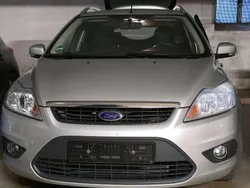Silber Gebraucht 2010 Ford Focus Limousine | 4.500 € (Fairer Preis)