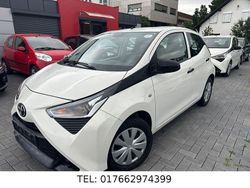 Weiß Gebraucht 2019 Toyota Aygo Kleinwagen | 7.490 € (Fairer Preis)