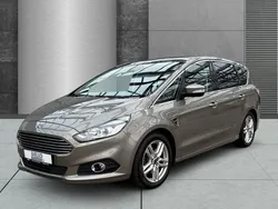 Silber Gebraucht 2016 Ford S-MAX Titanium Van / Kleinbus | 18.950 € (Fairer Preis)