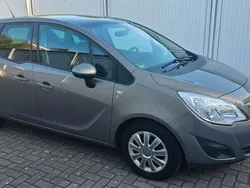 Braun Gebraucht 2012 Opel Meriva Van / Kleinbus | 6.250 € (Fairer Preis)