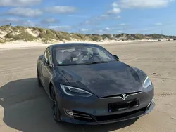 Grau Gebraucht 2016 Tesla Model S Limousine | 29.500 €