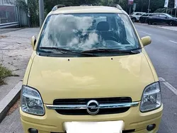 Gelb Gebraucht 2003 Opel Agila Kleinwagen | 1.650 € (Fairer Preis)