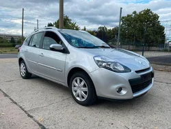 Grau Gebraucht 2012 Renault Clio IV Limousine | 4.790 € (Fairer Preis)