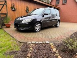 Schwarz Gebraucht 2010 Skoda Roomster Van / Kleinbus | 5.250 € (Fairer Preis)