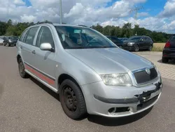 Silber Gebraucht 2005 Skoda Fabia Comfort Kombi | 999 € (Guter Preis)