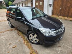Schwarz Gebraucht 2008 Opel Astra Kombi | 2.200 € (Fairer Preis)