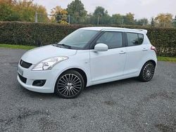 Weiß Gebraucht 2012 Suzuki Swift Comfort Kleinwagen | 7.699 € (Etwas zu teuer)