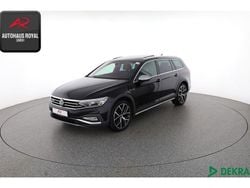 Schwarz (metallic) Gebraucht 2022 VW Passat Alltrack Kombi | 37.879 € (Teuer)