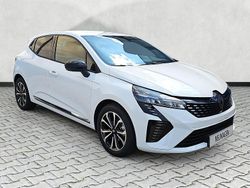 Arktik weiß Neu 2025 Renault Clio V Techno Kleinwagen | 19.092 € (Guter Preis)