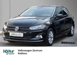 Deep black perleffekt Gebraucht 2017 VW Polo Highline Limousine | 12.980 € (Fairer Preis)