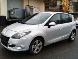 Silber Gebraucht 2010 Renault Scénic III Dynamique Van / Kleinbus | 1.900 € (Superpreis)