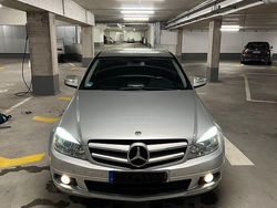 Silber Gebraucht 2008 Mercedes C200 Limousine | 7.500 €