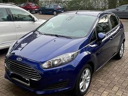 Blau Gebraucht 2013 Ford Fiesta Kleinwagen | 4.300 € (Fairer Preis)
