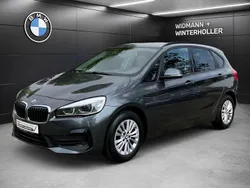 Grau Gebraucht 2021 BMW 218 Active Tourer Advantage Van / Kleinbus | 21.490 € (Fairer Preis)