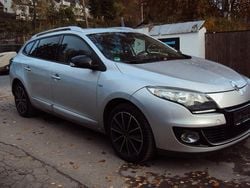 Silber Gebraucht 2013 Renault Mégane GrandTour Bose Edition Kombi | 3.500 € (Superpreis)