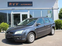 Grau Gebraucht 2006 Ford Focus Trend Limousine | 1.500 € (Guter Preis)