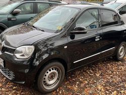 Schwarz Gebraucht 2023 Renault Twingo Urban Night Kleinwagen | 16.500 € (Etwas zu teuer)