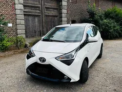 Weiß Gebraucht 2020 Toyota Aygo Edition-S Kleinwagen | 8.900 € (Guter Preis)