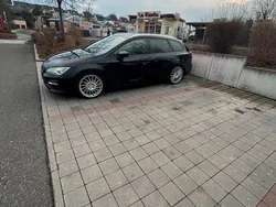Schwarz Gebraucht 2018 Seat Leon FR Kombi | 14.000 €