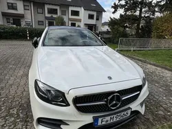 Weiß Gebraucht 2017 Mercedes E300 AMG line Coupé | 38.200 €