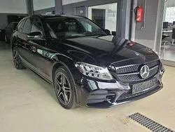 Schwarz/baltic black Gebraucht 2020 Mercedes C300e AMG line Kombi | 23.800 € (Fairer Preis)