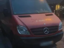 Rot Gebraucht 2010 Mercedes Sprinter Van | 5.200 €