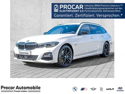 Weiß Gebraucht 2022 BMW 330e M Sport Kombi | 38.995 € (Fairer Preis)