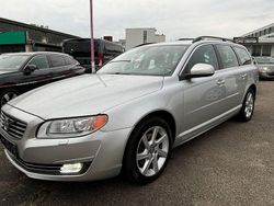 Silber Gebraucht 2014 Volvo V70 Momentum Kombi | 9.500 € (Fairer Preis)
