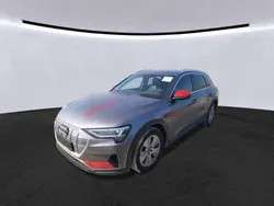 Taifungrau metallic Gebraucht 2022 Audi e-tron S-Line SUV | 28.895 € (Guter Preis)