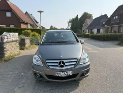 Grau Gebraucht 2010 Mercedes B160 Van / Kleinbus | 3.490 € (Guter Preis)