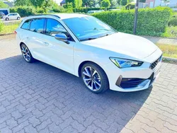 Weiß Gebraucht 2024 Cupra Leon Kombi | 25.700 € (Superpreis)