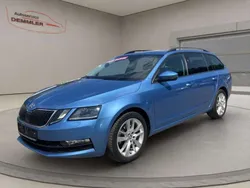 Denimblau metallic Gebraucht 2018 Skoda Octavia Ambition Kombi | 14.800 € (Fairer Preis)