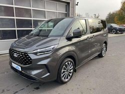 Magneticgrau (metallic) Gebraucht 2025 Ford Tourneo Titanium X Van / Kleinbus | 55.700 €