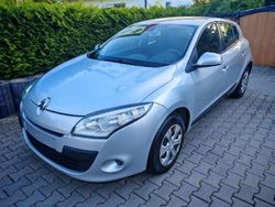 Grau Gebraucht 2009 Renault Mégane III Expression Kombi | 2.500 € (Etwas zu teuer)