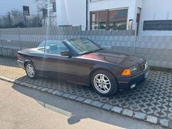 Rot Gebraucht 1993 BMW 325 Cabriolet Cabrio | 16.500 €