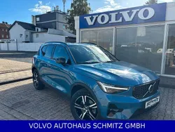 Blau Gebraucht 2025 Volvo XC40 Plus SUV | 38.790 € (Fairer Preis)
